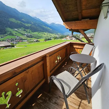 Roasthof Apartments Neustift im Stubaital Exterior photo