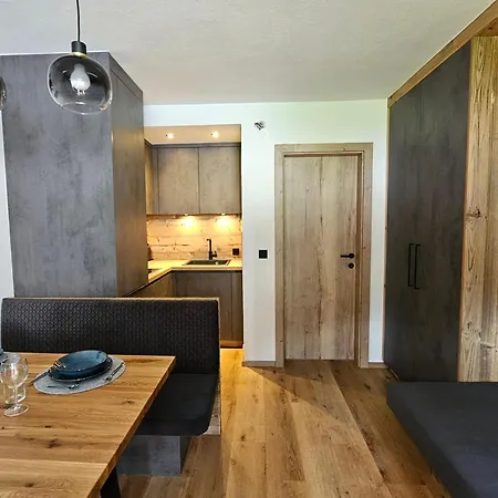 Roasthof Apartments Neustift im Stubaital Exterior photo